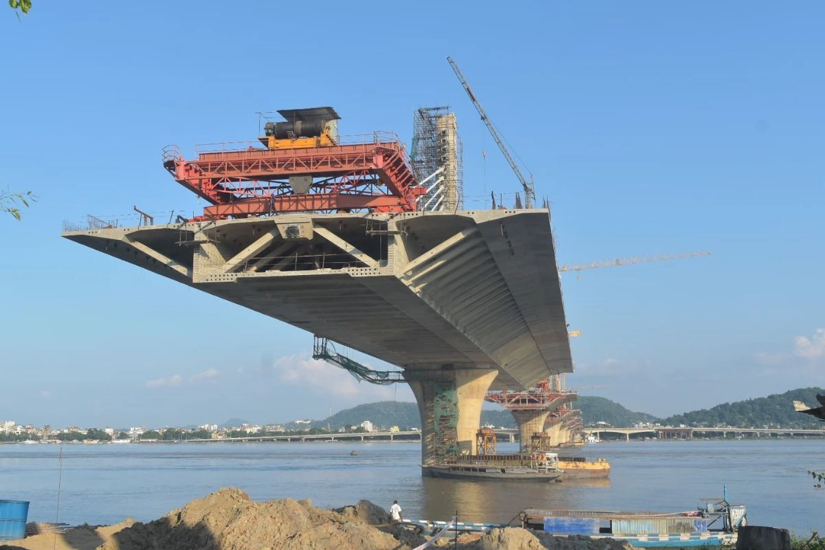 River Crossing Bridge 1